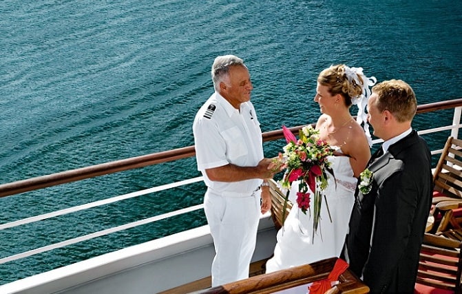 Svatba na lodi