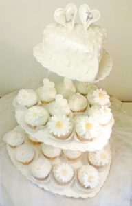 Svatební dort s cupcake