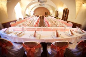 Hotel Octárna svatební tabule celkový pohled