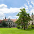 Zámek Průhonice - velké nádvoří panorama - úvodní foto