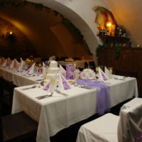 Svatební hostina na zámku Poruba