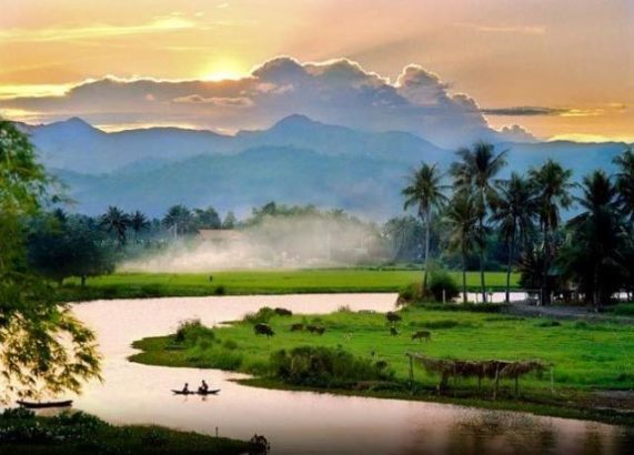 Dovolená snů s.r.o. ohyb řeky s palmami