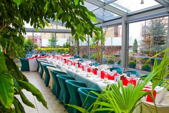 Hotel Troja tabule zimní zahrada