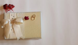 Svatební kniha hostů