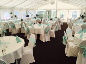 Svatební hostina mentolová