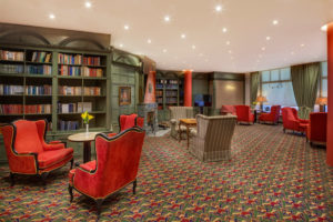 Hotel Savoy knihovna