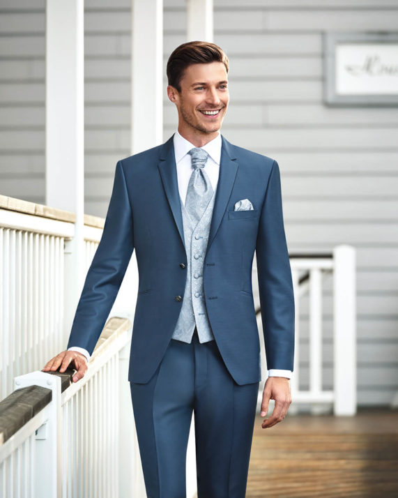 Studio Agnes - svatební oblek