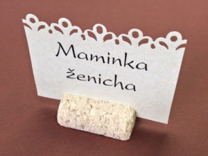 Korkový držák se jmenovkou maminka na svatební stůl