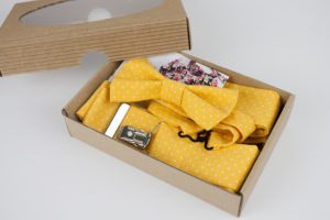 Sada pánských šlí s motýlkem ve žluté barvě