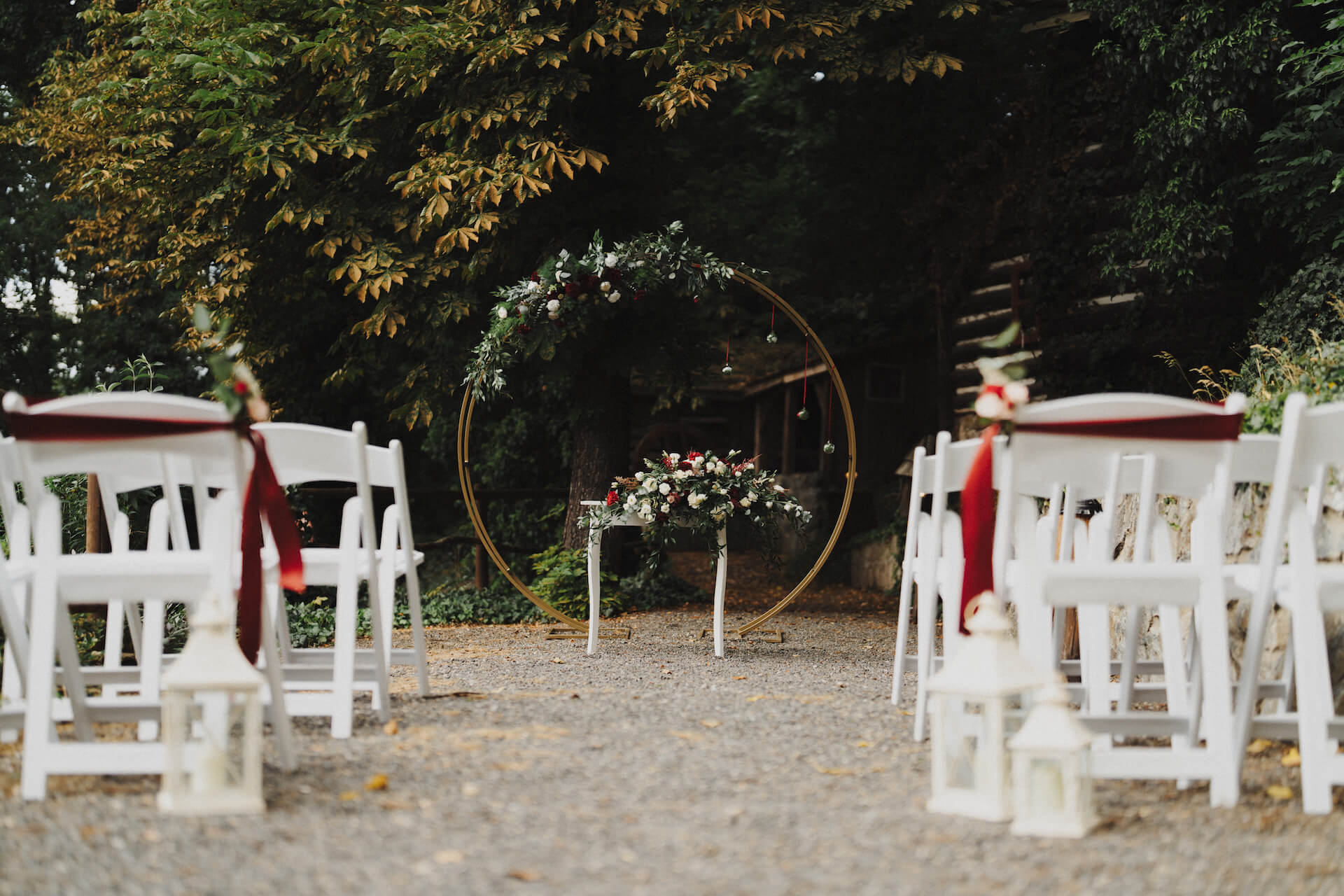 Hlubočepský zámeček - venkovní svatební obřad