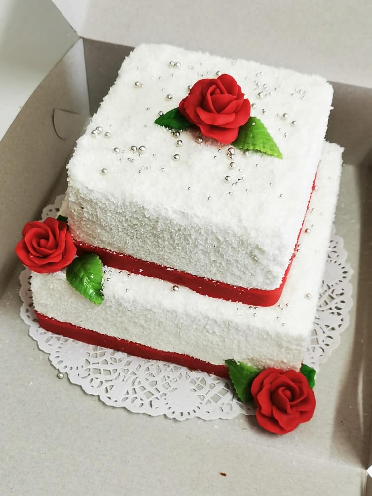 Růžová cukrárna Svatební dort čtvercový